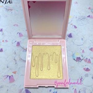 😍NWT Dreamin’ of Diamonds Kylighter by Kylie!😍